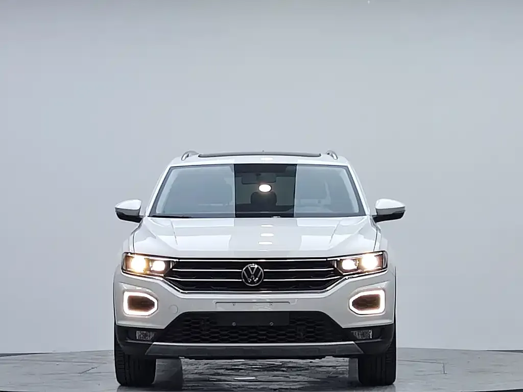 Volkswagen T-Roc — фото 5