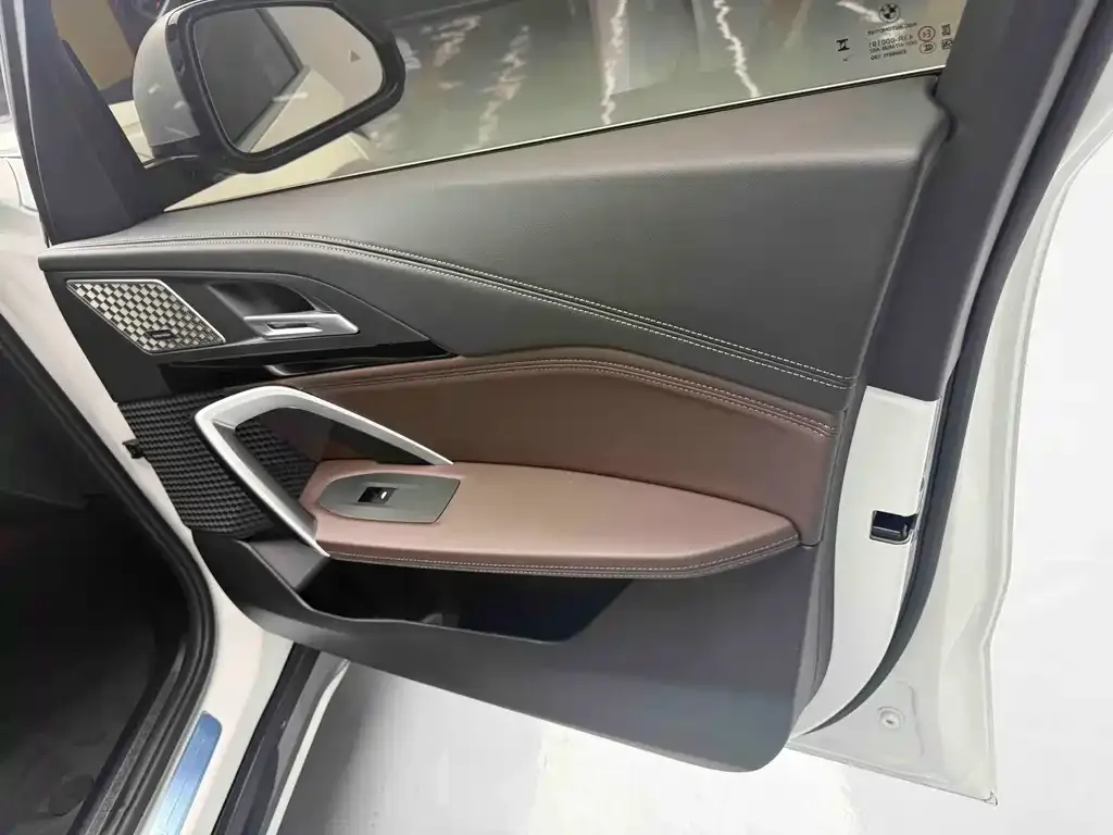 BMW X1 — фото 8