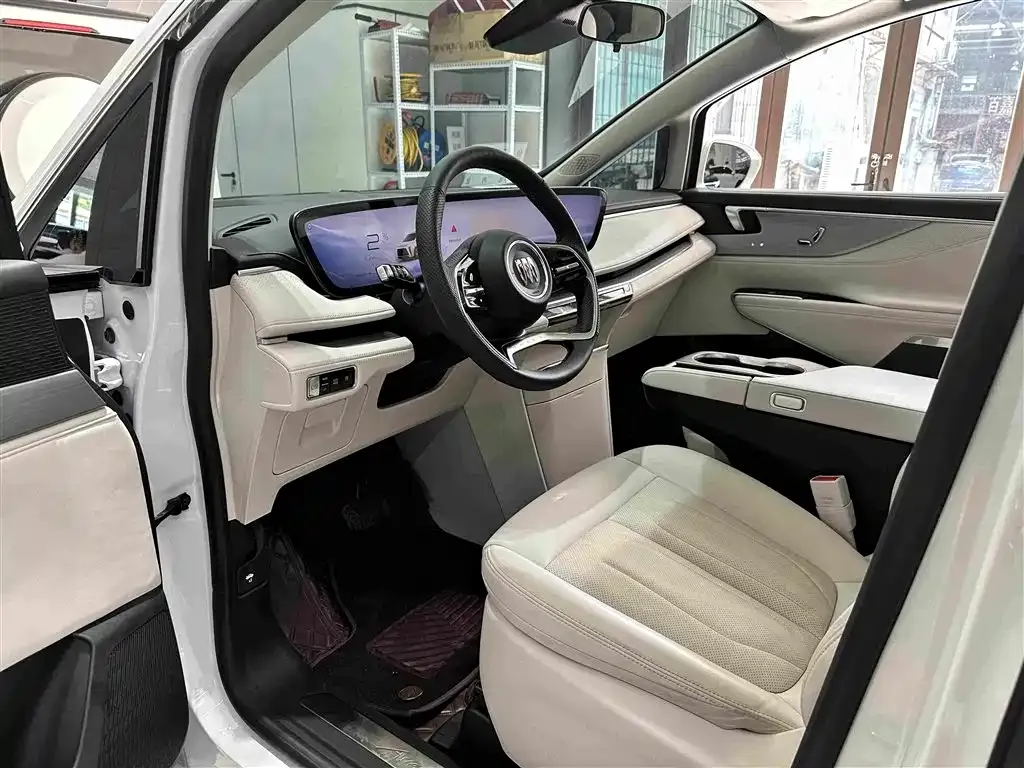 Buick GL8 Hybrid — фото 3