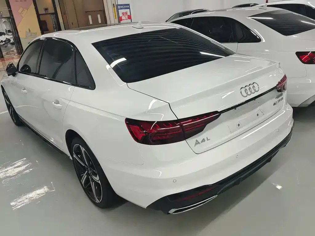 Audi A4L 2025 из CN, фото 5