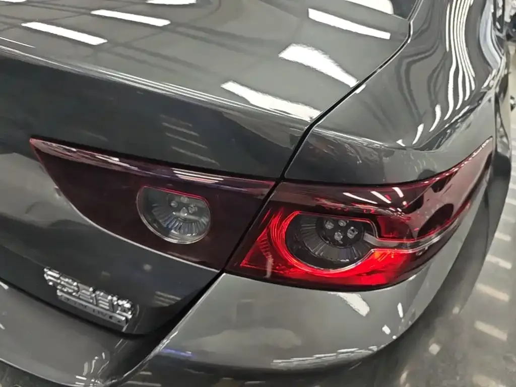 Mazda 3 Axela 2022 из CN, фото 3