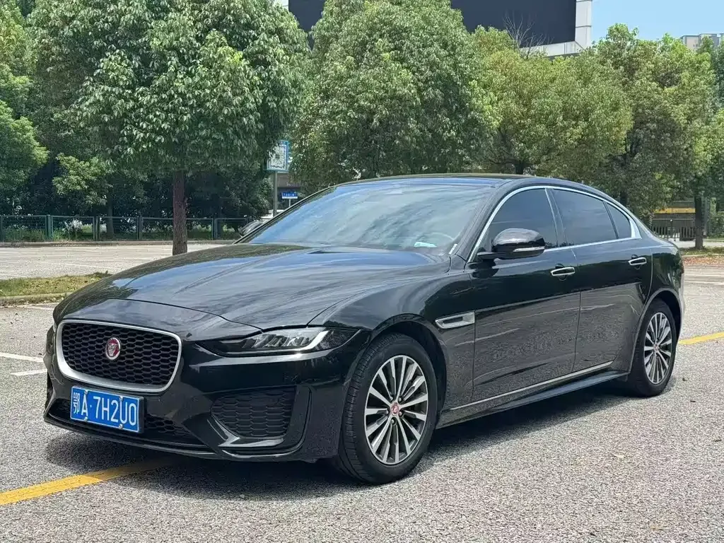 Jaguar XEL — фото 1