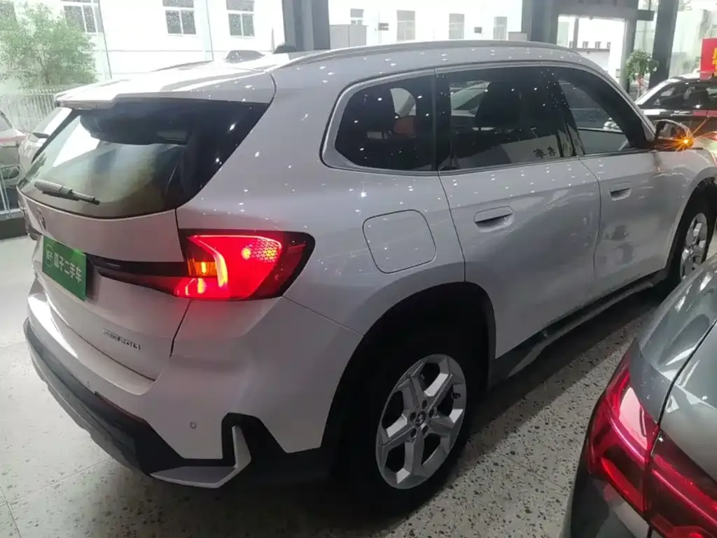 BMW X1 — фото 10
