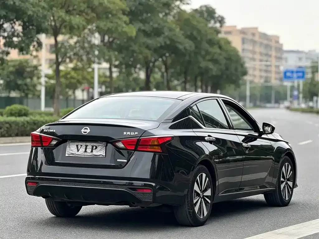 Nissan Teana — фото 7