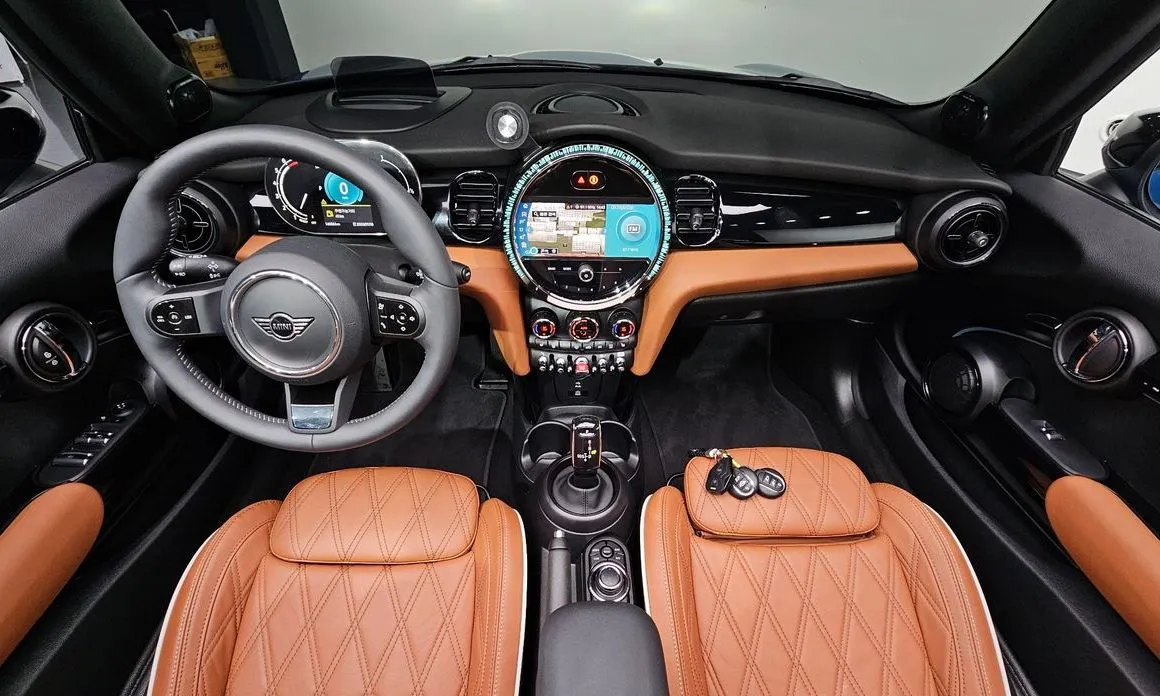 Mini Cooper Convertible — фото 4