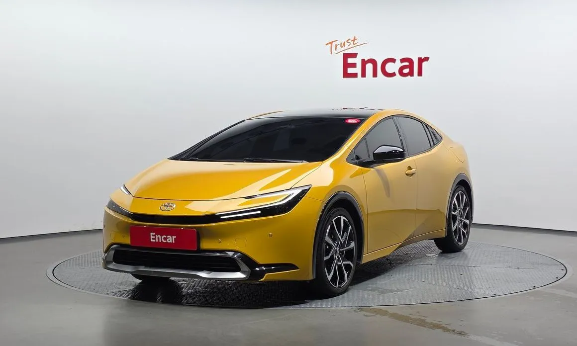 Toyota Prius — фото 1