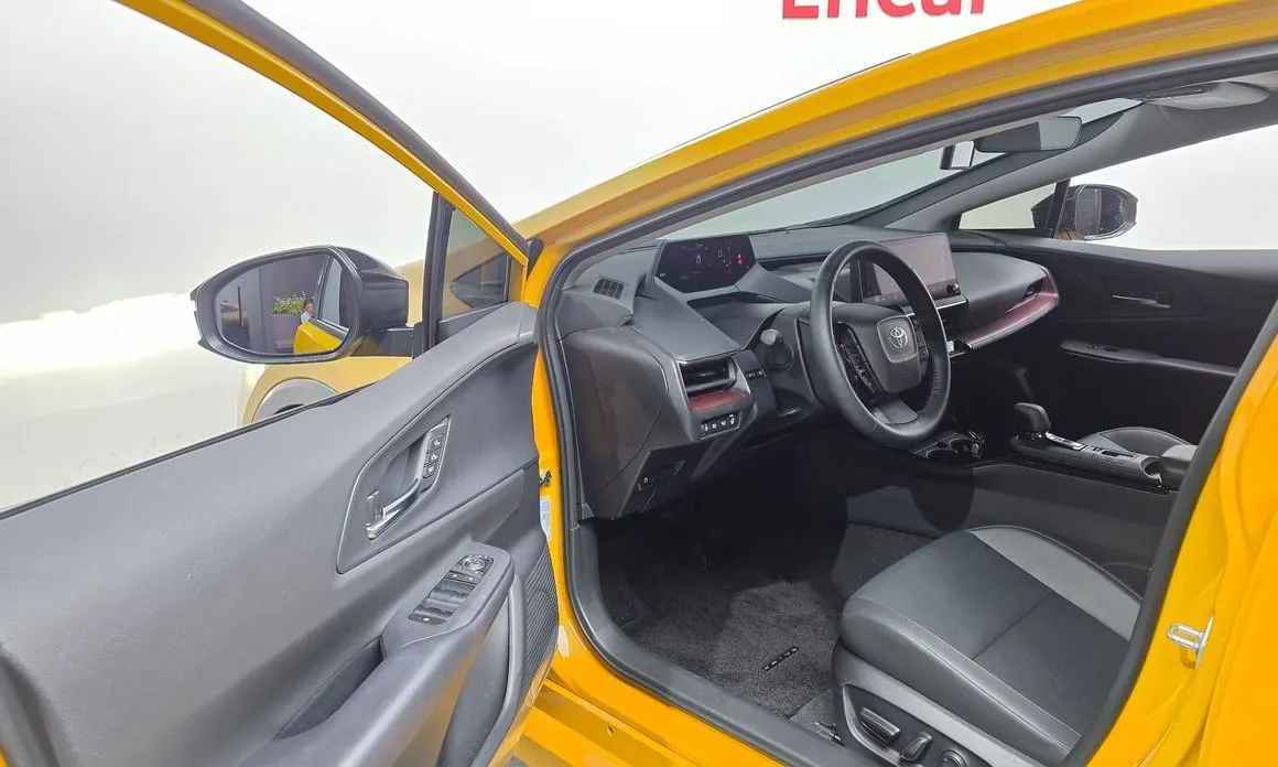 Toyota Prius — фото 6