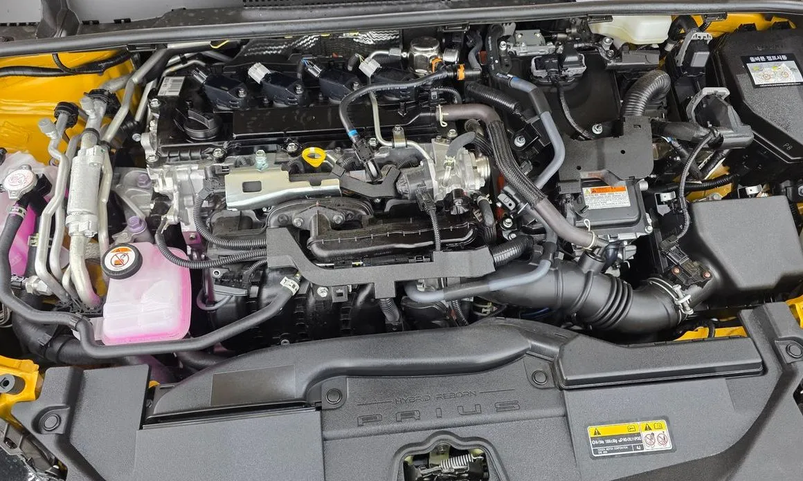Toyota Prius — фото 10