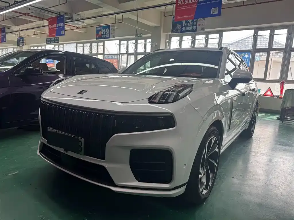 Lynk & Co 09 PHEV — фото 1