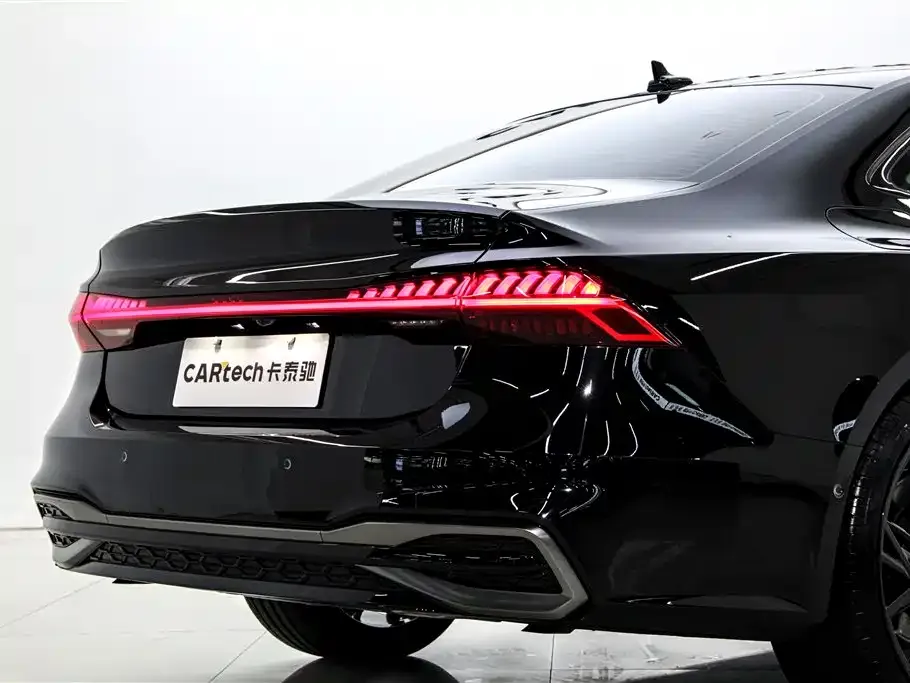 Audi A7L — фото 5