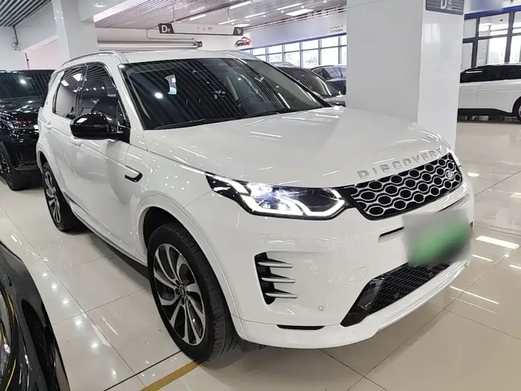 Land Rover Discovery Sport Hybrid — фото 8