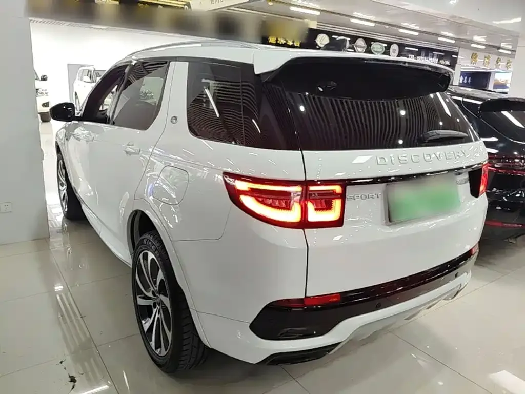 Land Rover Discovery Sport Hybrid — фото 6