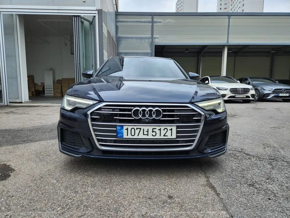 Audi A6 — фото 7