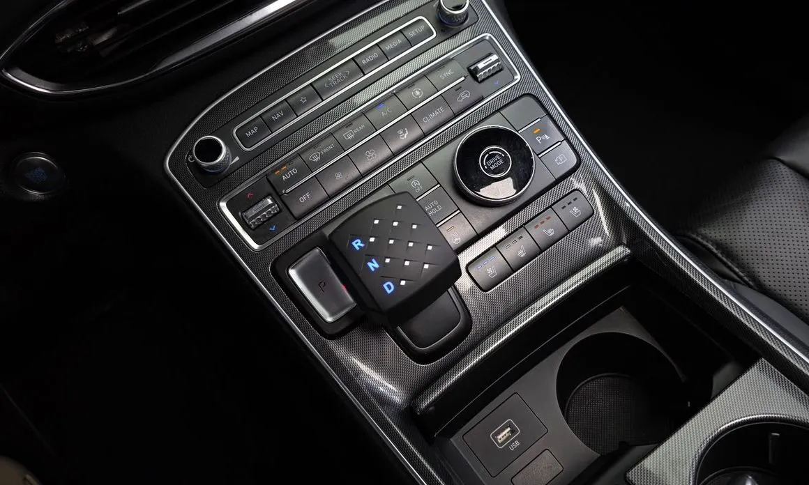 Hyundai Santafe — фото 4
