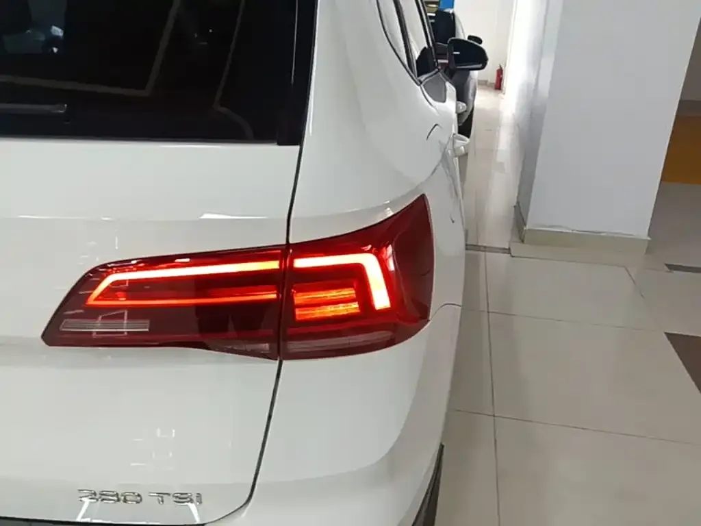 Volkswagen Tharu 2022 из CN, фото 3