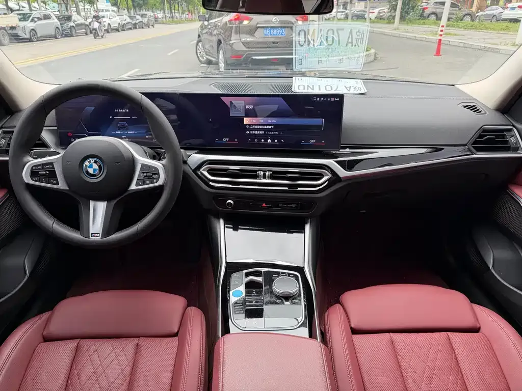 BMW i3 — фото 7