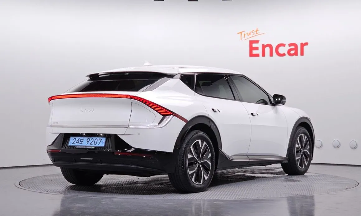 Kia EV6 — фото 7