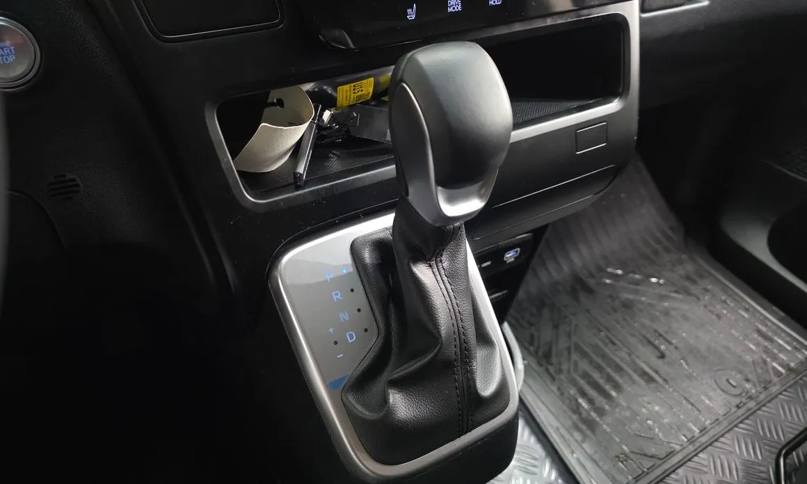 Hyundai Staria — фото 4