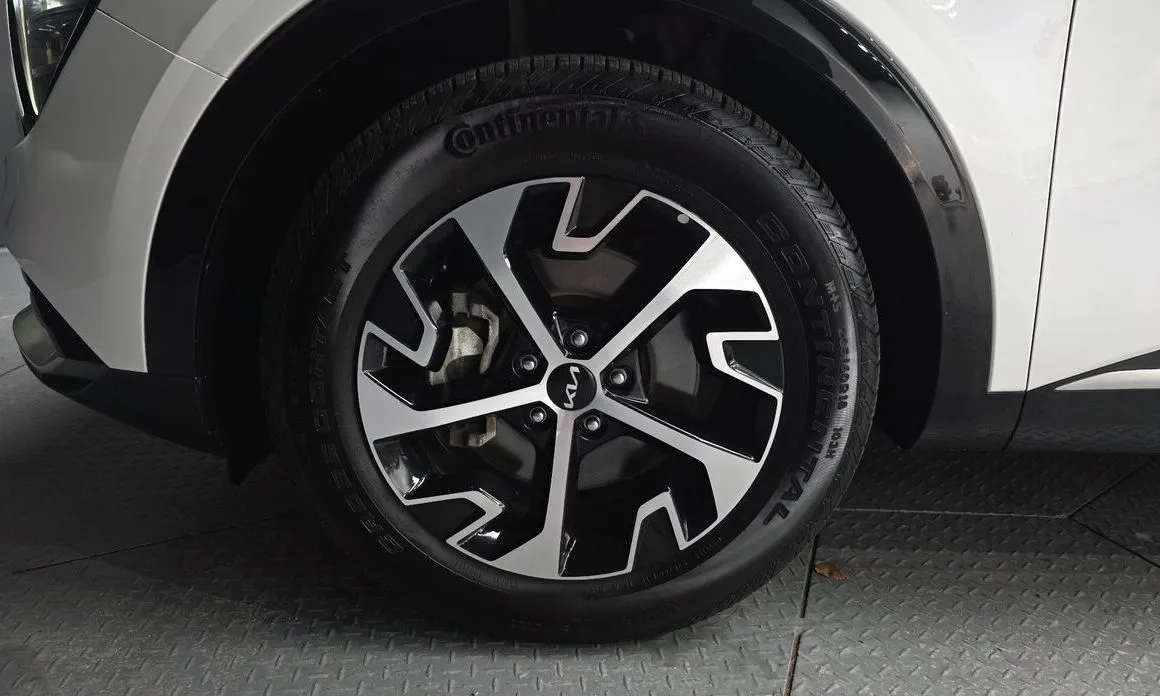 Kia Sportage — фото 9