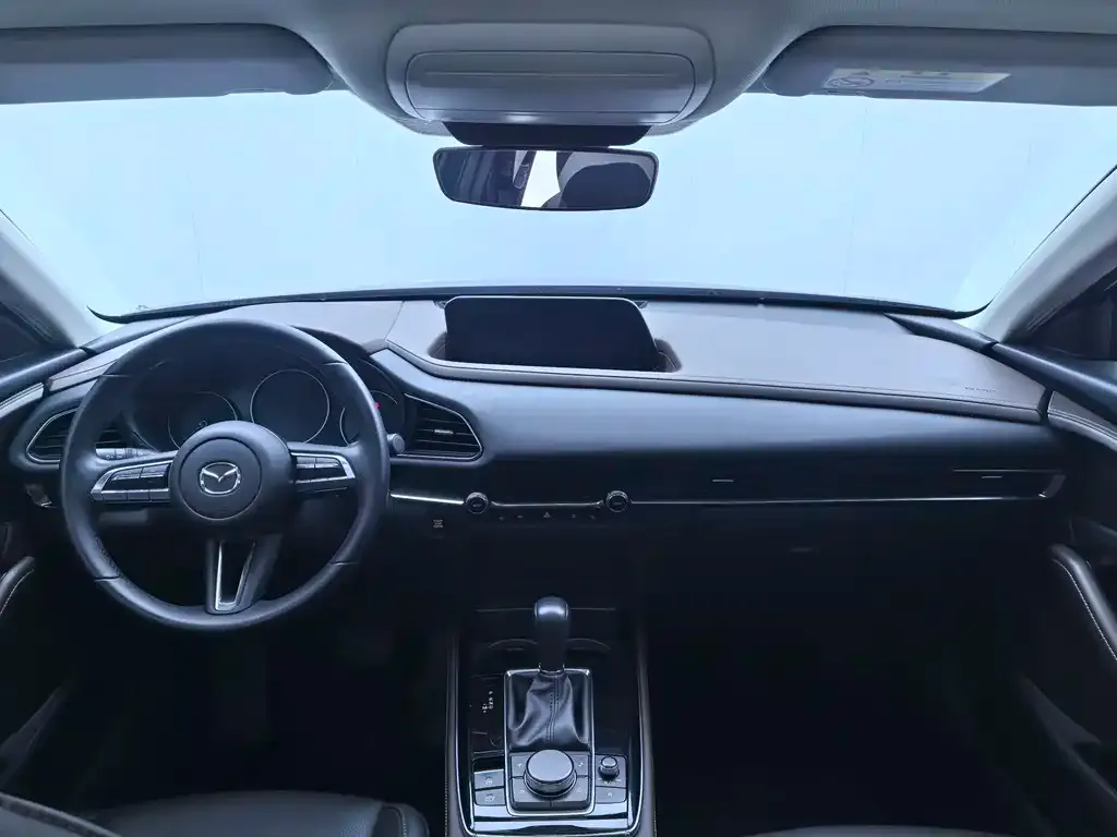 Mazda CX-30 — фото 2