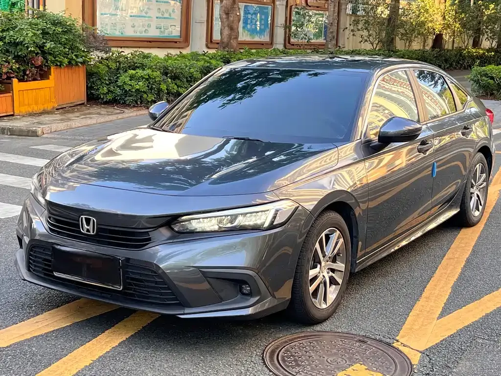 Honda Civic — фото 1