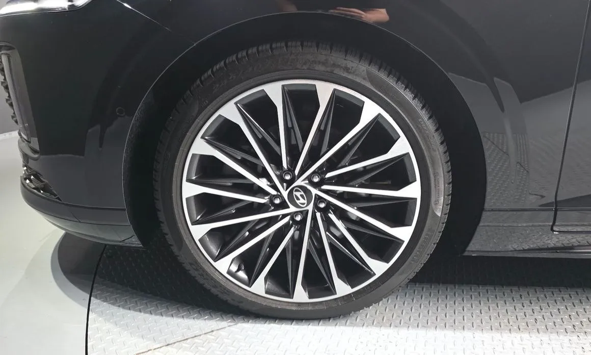 Hyundai Grandeur 2024 из KR, фото 9
