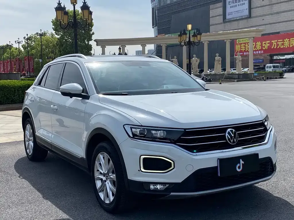 Volkswagen T-Roc — фото 3