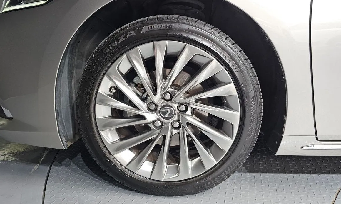 Lexus ES 2026 из KR, фото 8