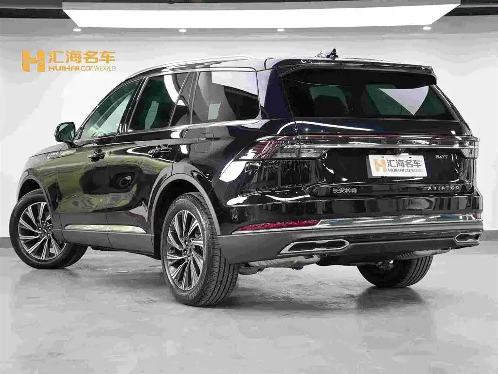 Lincoln Aviator — фото 10