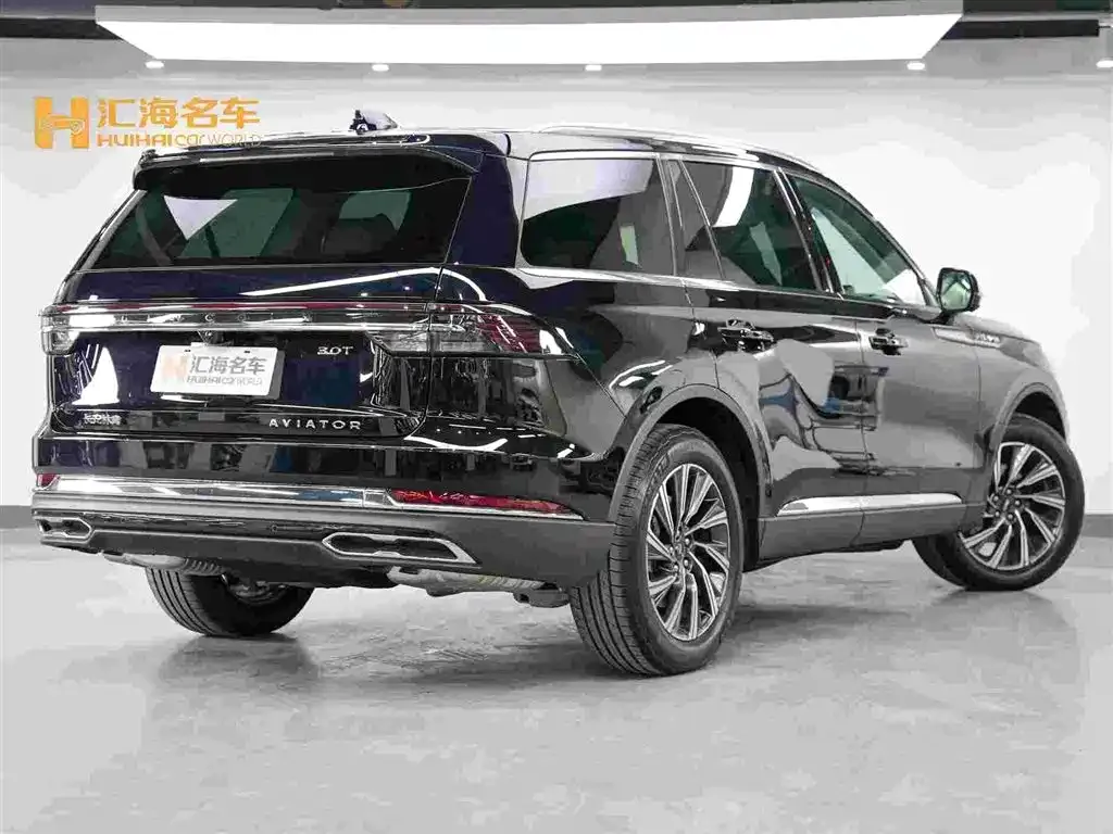Lincoln Aviator — фото 5