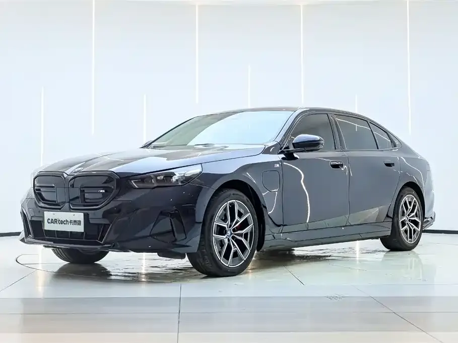 BMW i5 — фото 1