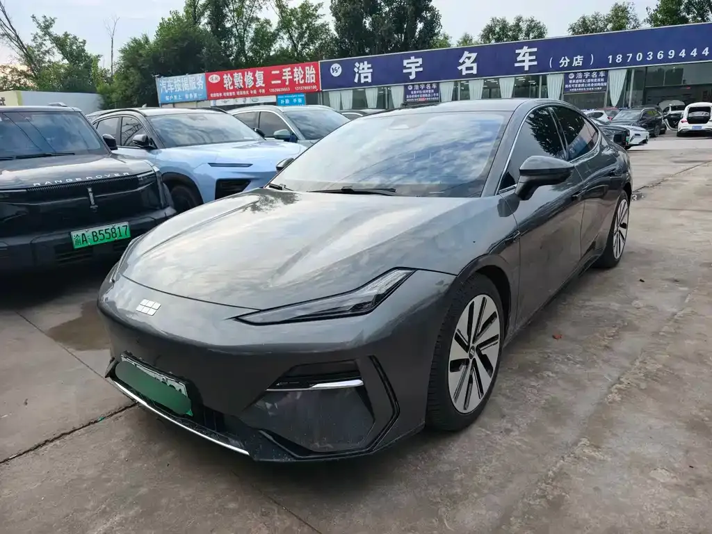 Geely Galaxy E8