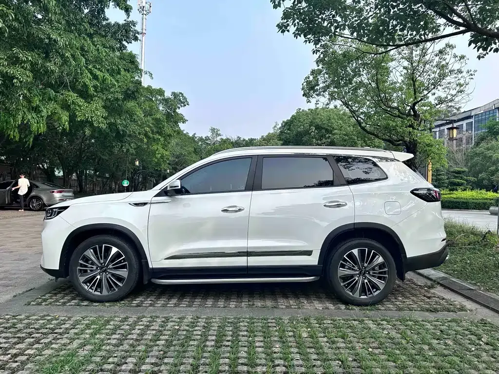 Chery Tiggo 8 PLUS — фото 9