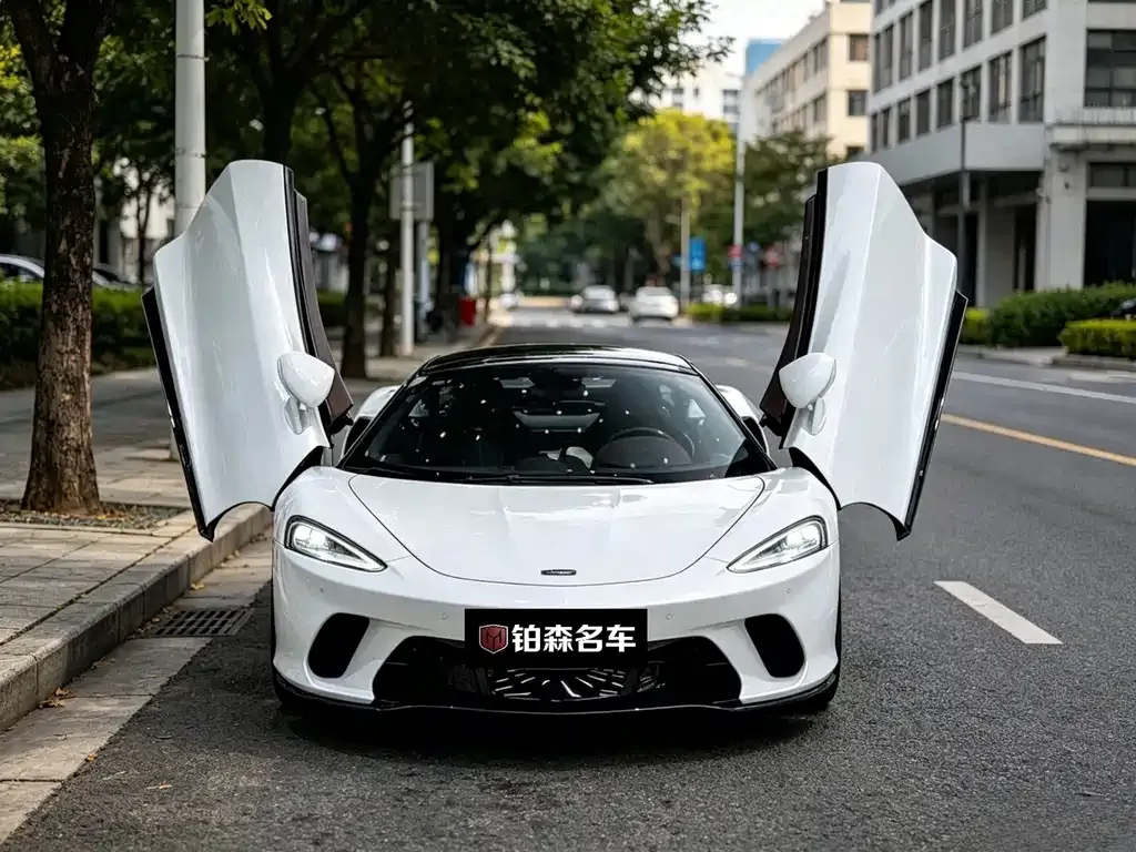McLaren GT — фото 4