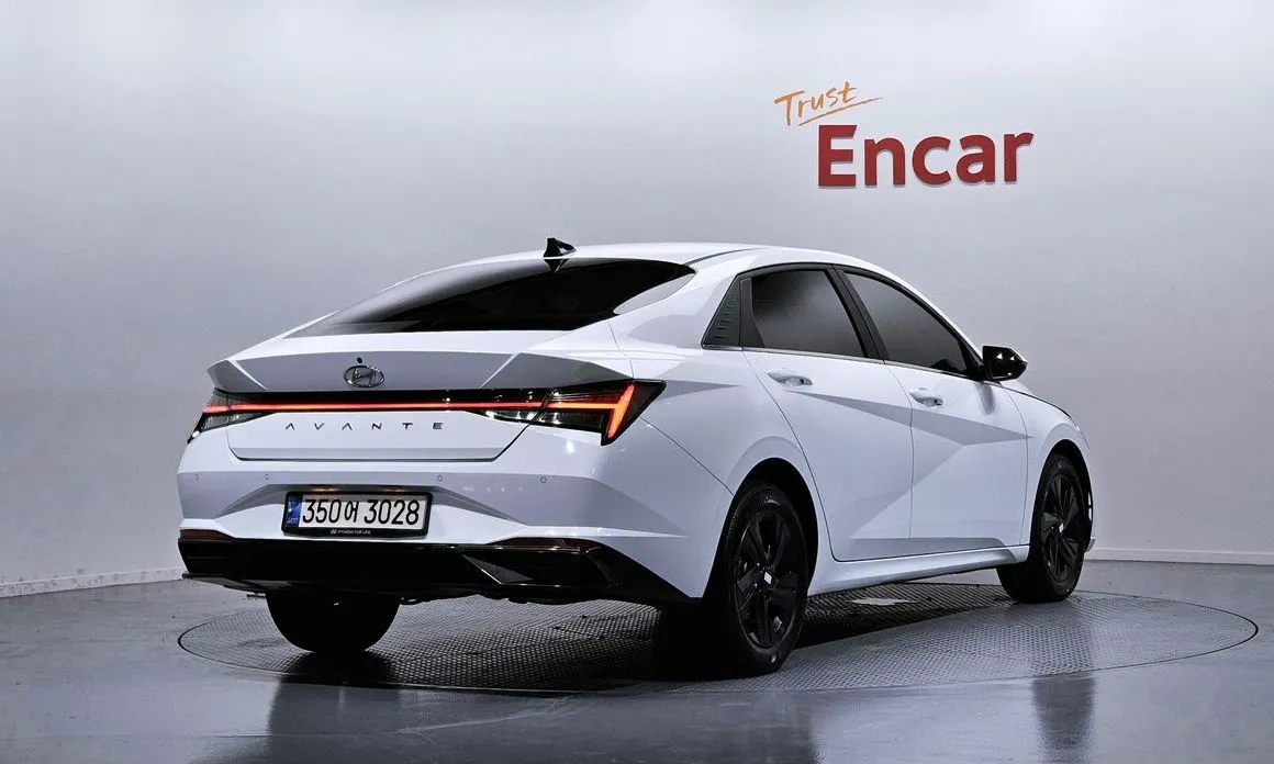 Hyundai AVANTE — фото 4