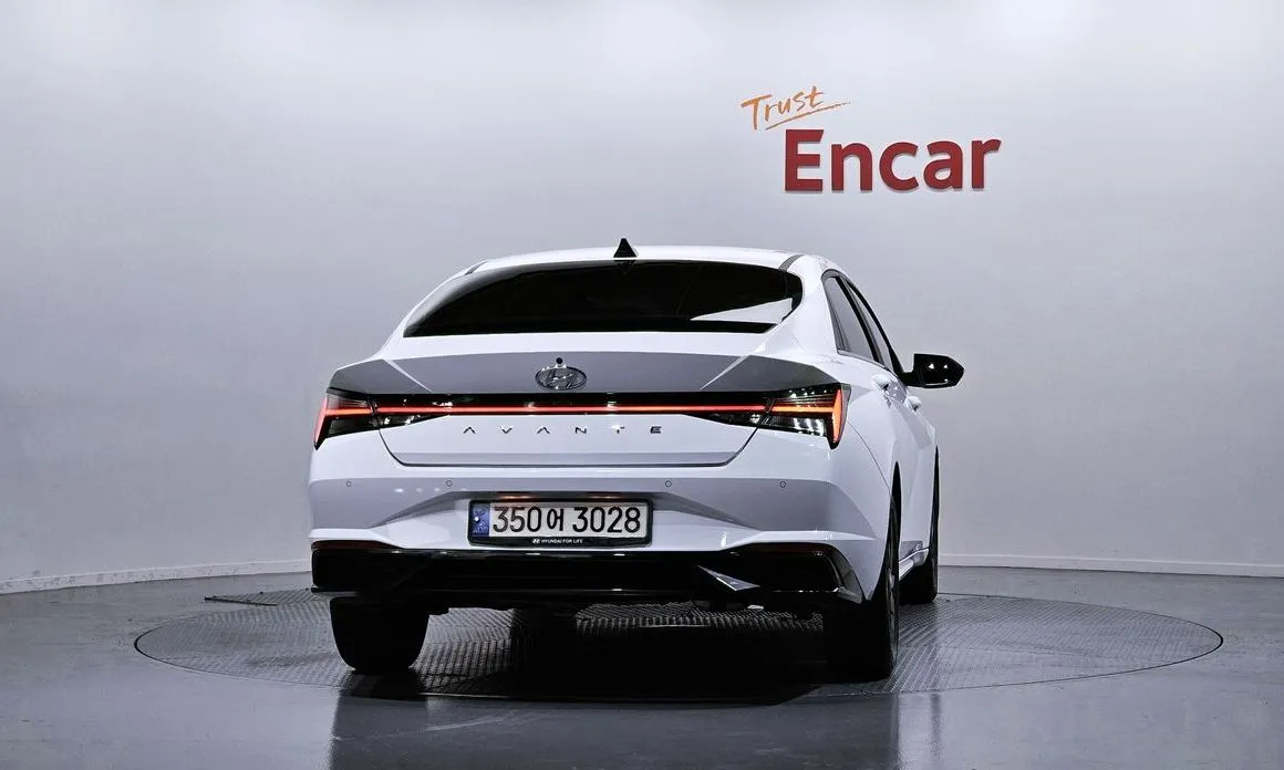 Hyundai AVANTE — фото 2