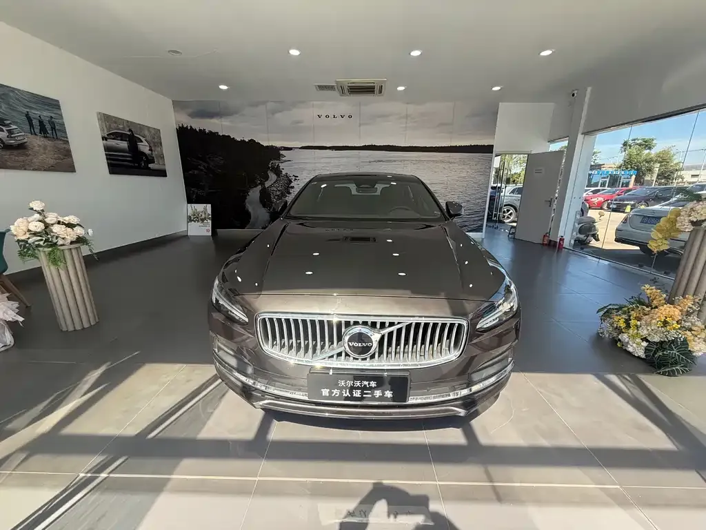 Volvo S90 — фото 2