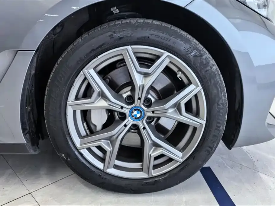 BMW i3 — фото 10