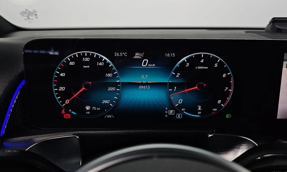 Mercedes-Benz GLB-Class 2021 из KR, фото 9