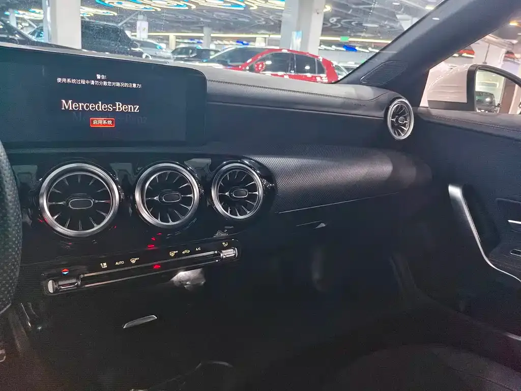 Mercedes-Benz CLA (Import) — фото 10