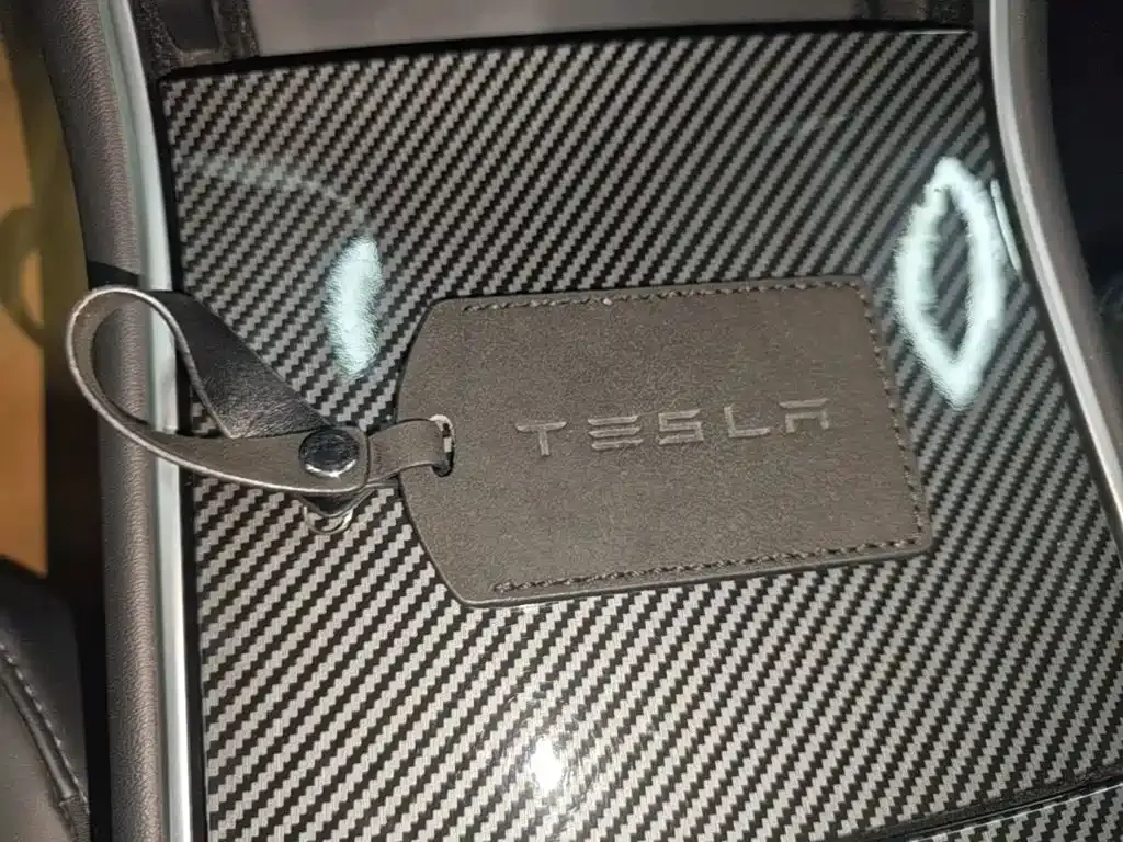 Tesla Model 3 — фото 9