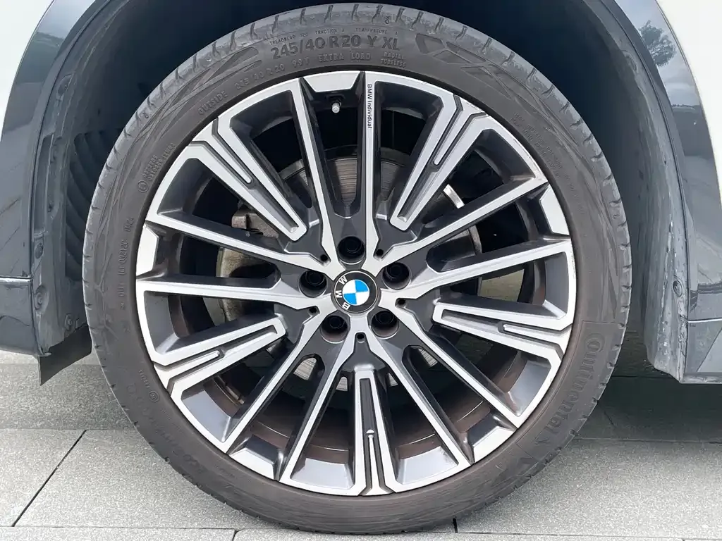 BMW X1 — фото 8