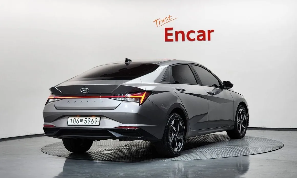 Hyundai AVANTE — фото 3