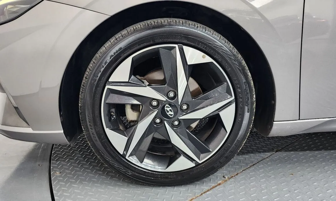 Hyundai AVANTE — фото 9