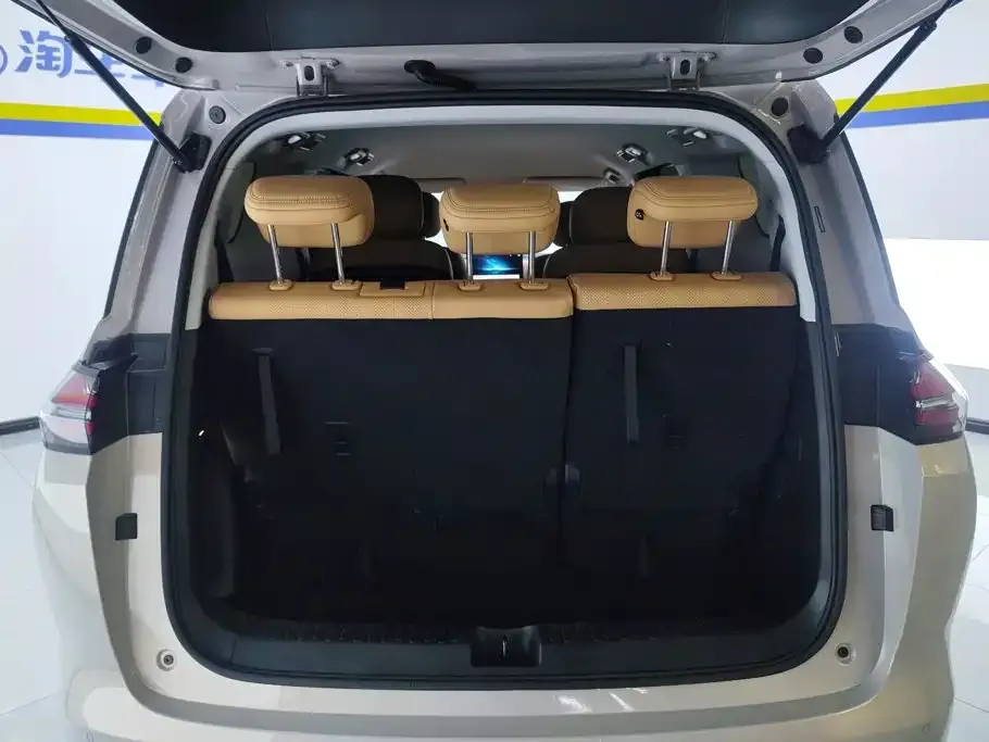 Wuling Starlight 730 New Energy — фото 8