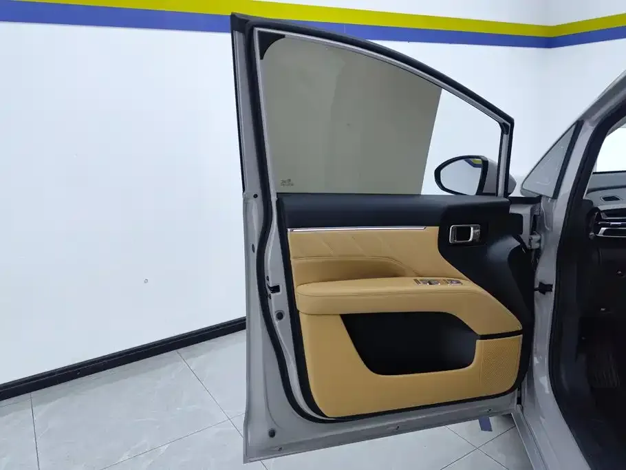 Wuling Starlight 730 New Energy — фото 7