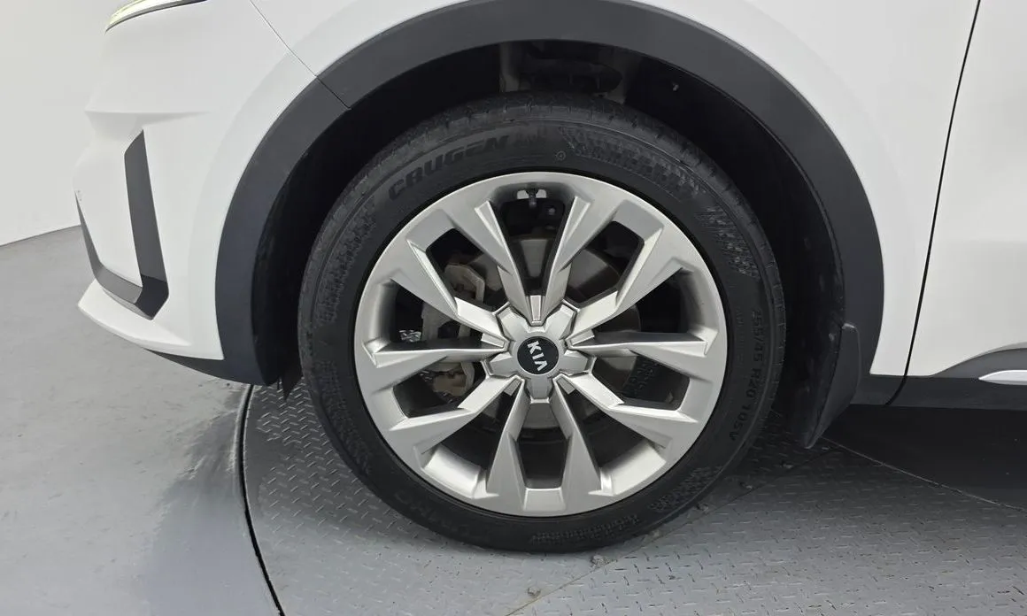 Kia Sorento — фото 9