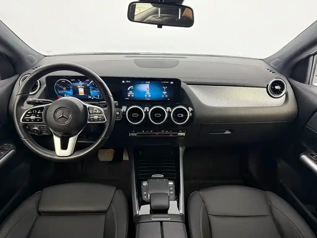 Mercedes-Benz GLA — фото 8