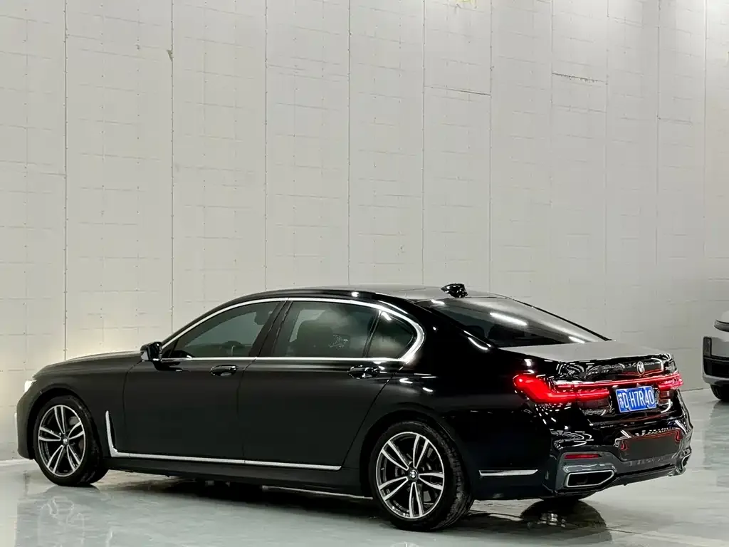 BMW 7 Series 2021 из CN, фото 5