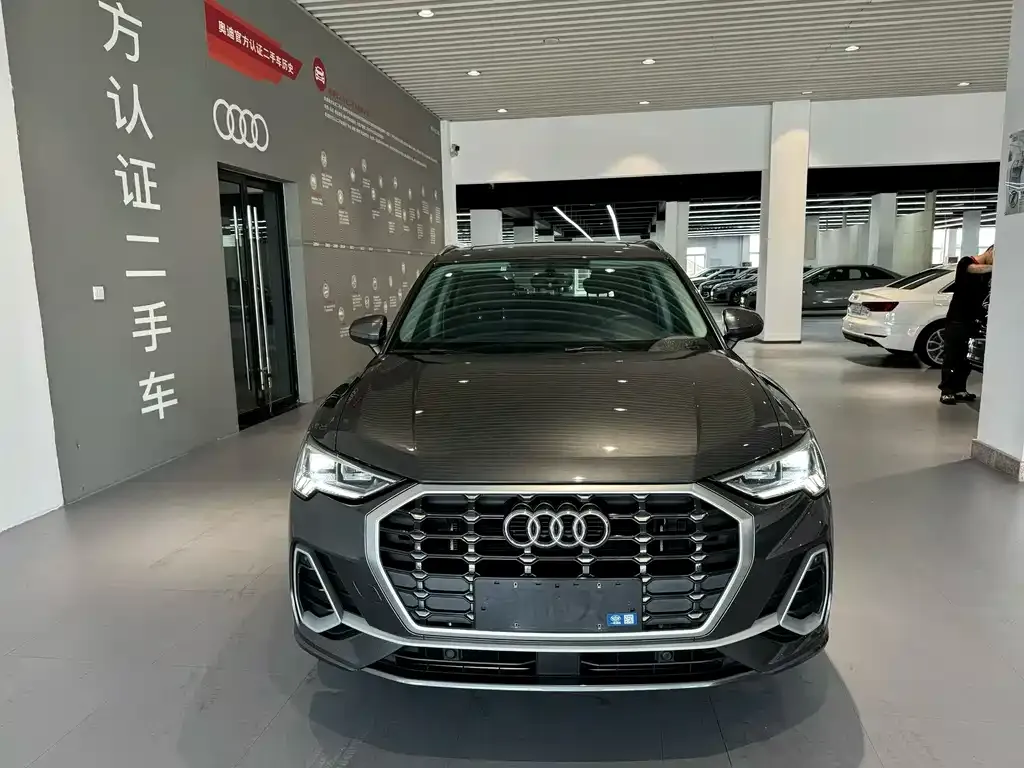 Audi Q3 — фото 8